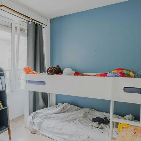 6p - Montmartre- Batignolles باريس