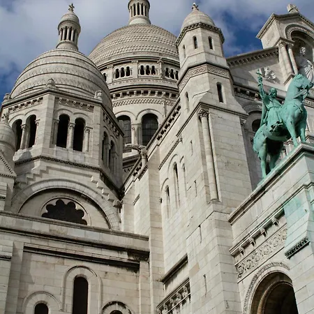 6p - Montmartre- Batignolles * باريس